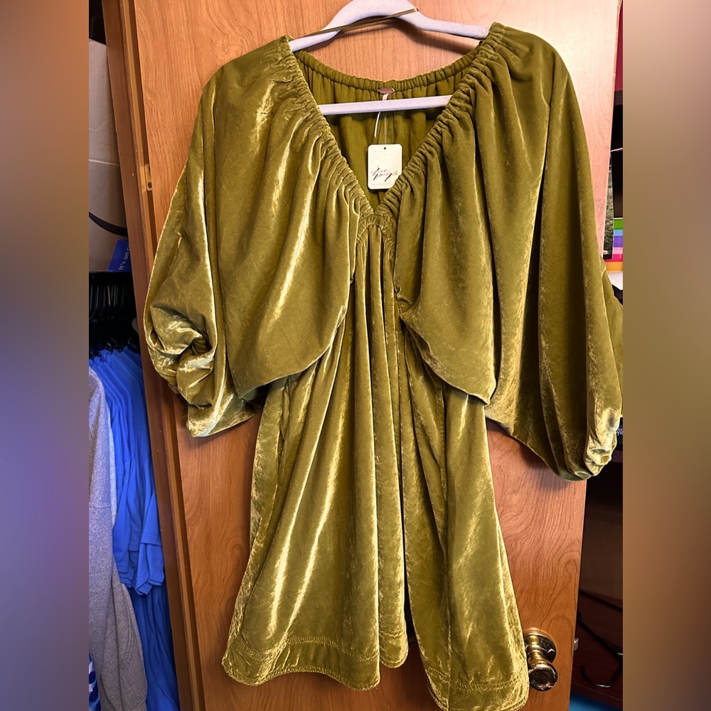 4. NWT- Free People Portia Velvet Mini Dress
